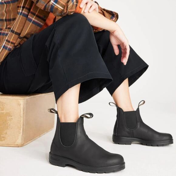Blundstone Size 11 Black Leather Ankle Chelsea Boots Elastic Side Pull On P14-18